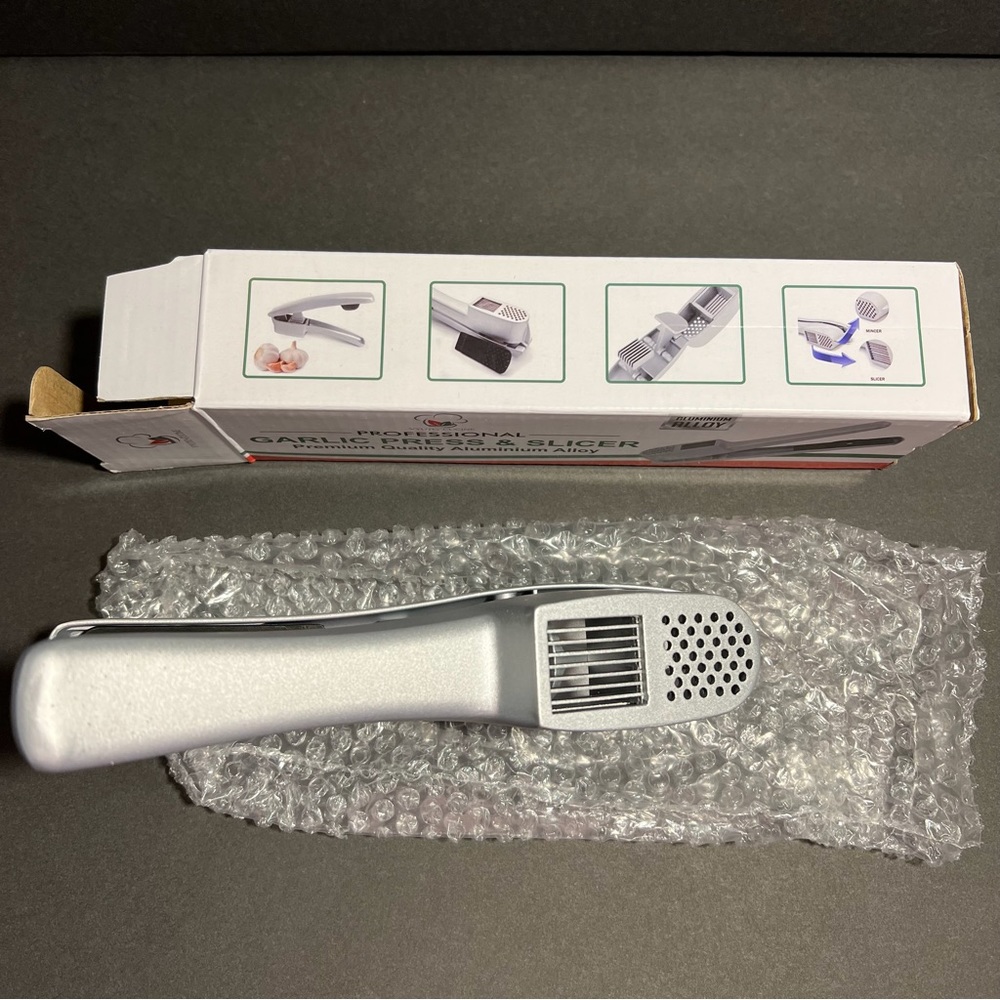 Professional Garlic Press/Slicer Premium Quality Aluminum Alloy Dishwasher Safe - Picture 5 of 5